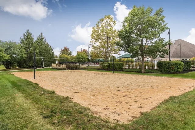 $190,000 | 124 Bertram Drive, Unit L, Yorkville, IL 60560