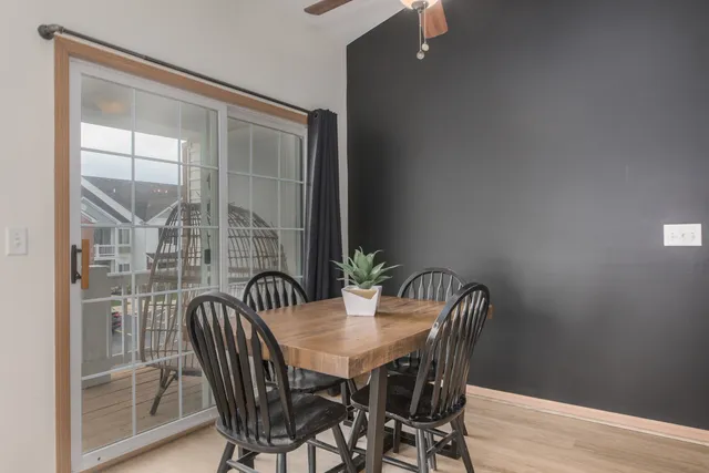 $190,000 | 124 Bertram Drive, Unit L, Yorkville, IL 60560