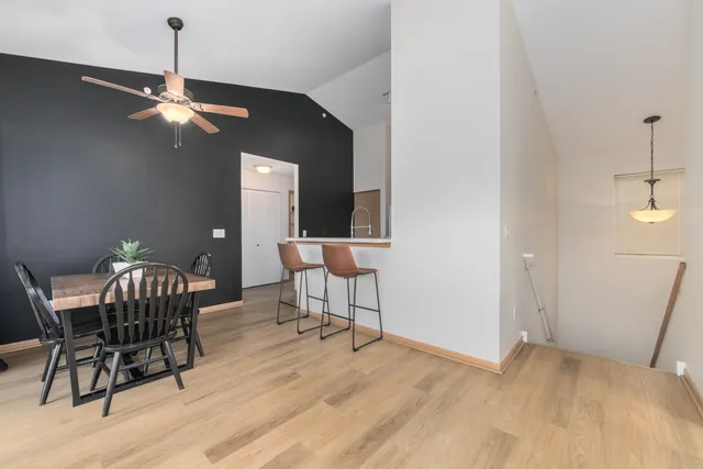 $190,000 | 124 Bertram Drive, Unit L, Yorkville, IL 60560