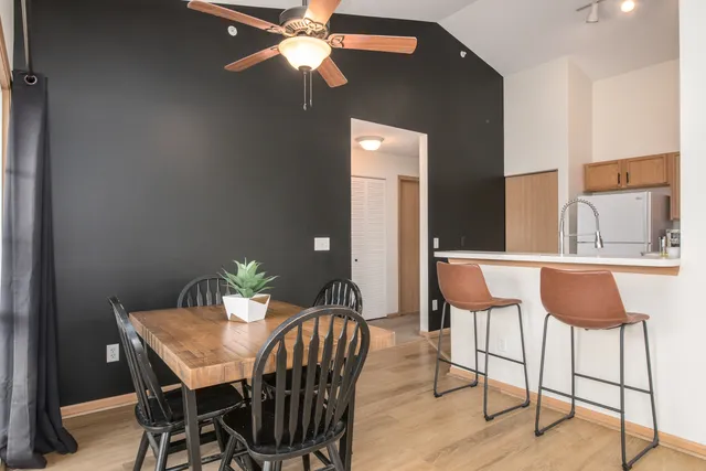 $190,000 | 124 Bertram Drive, Unit L, Yorkville, IL 60560