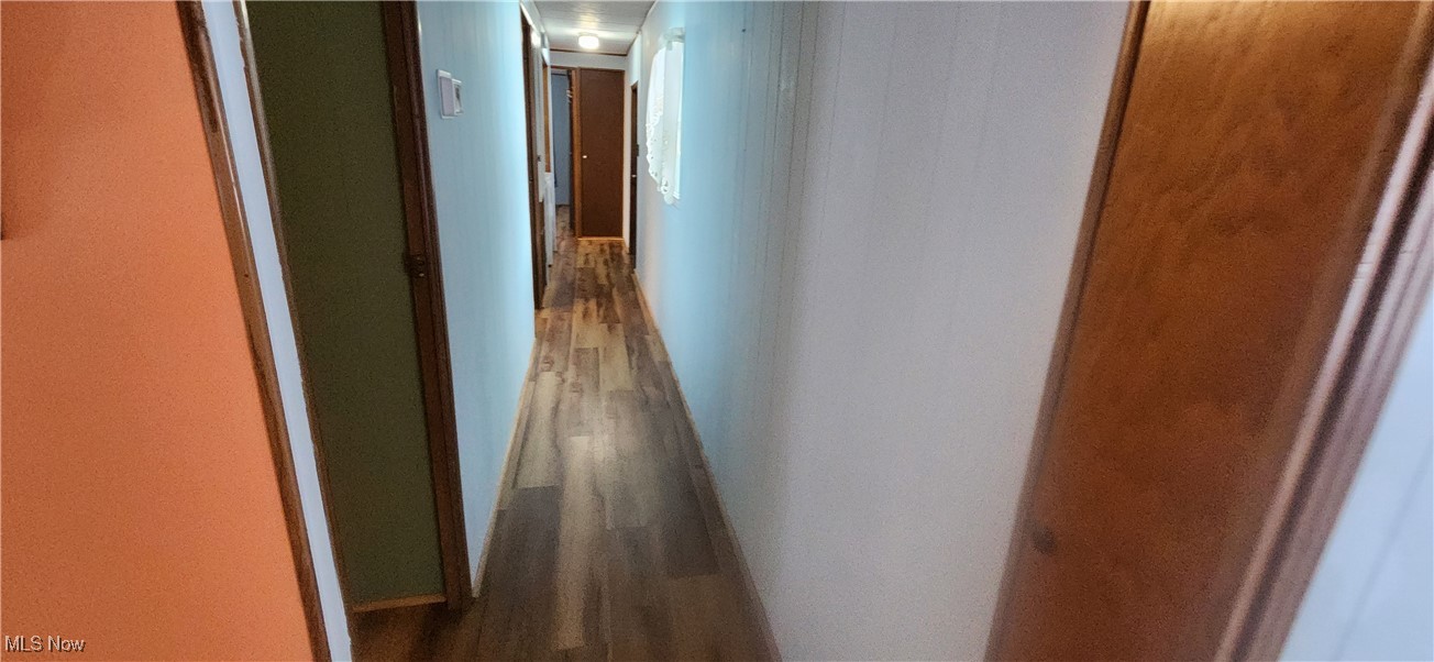 202 West Main Road, Unit 111 Conneaut, OH 44030 - Photo 18 of 27 Hallway