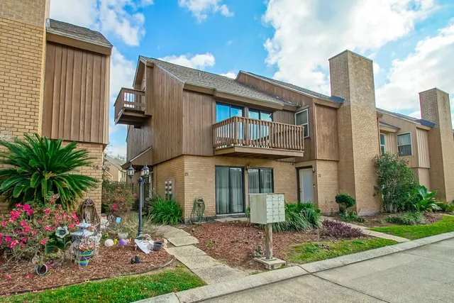 $199,900 | 21 Ormond Place, Destrehan, LA 70047