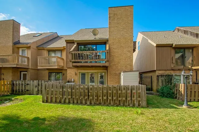 $199,900 | 21 Ormond Place, Destrehan, LA 70047