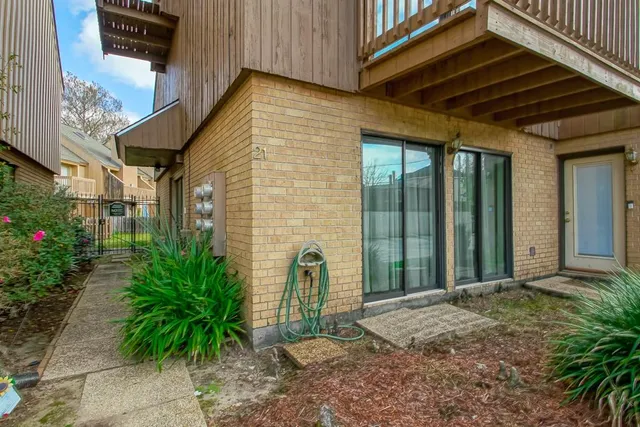 $199,900 | 21 Ormond Place, Destrehan, LA 70047