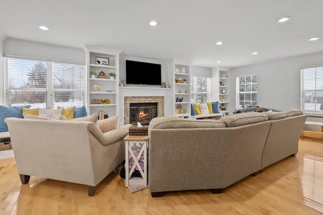 $539,900 | 7970 Summit Drive, Delavan, WI 53115