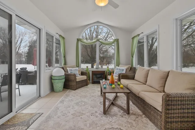 $539,900 | 7970 Summit Drive, Delavan, WI 53115