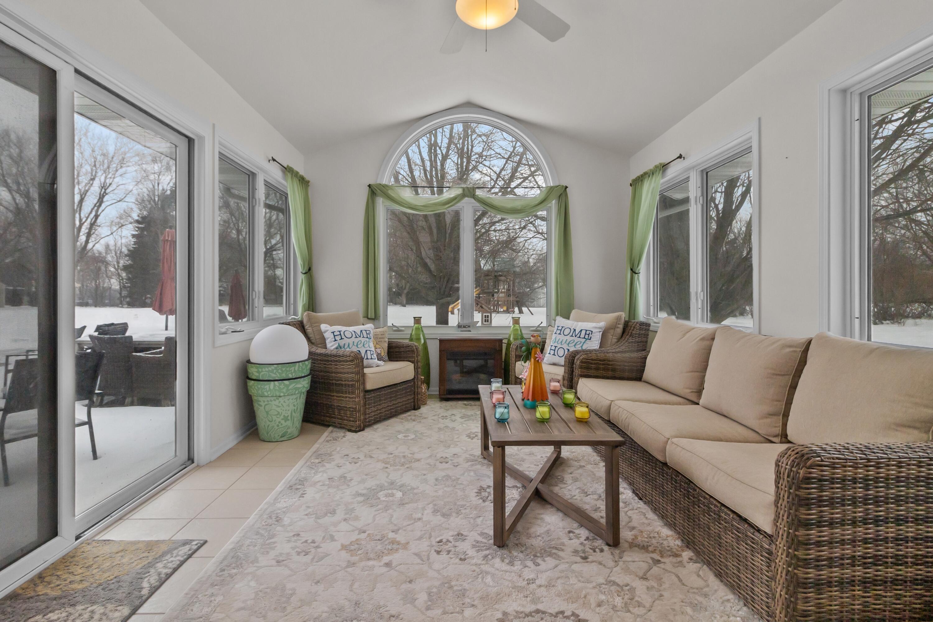 7970 Summit Drive Delavan, WI 53115 - Photo 13 of 40 SummitDrDelavan00046