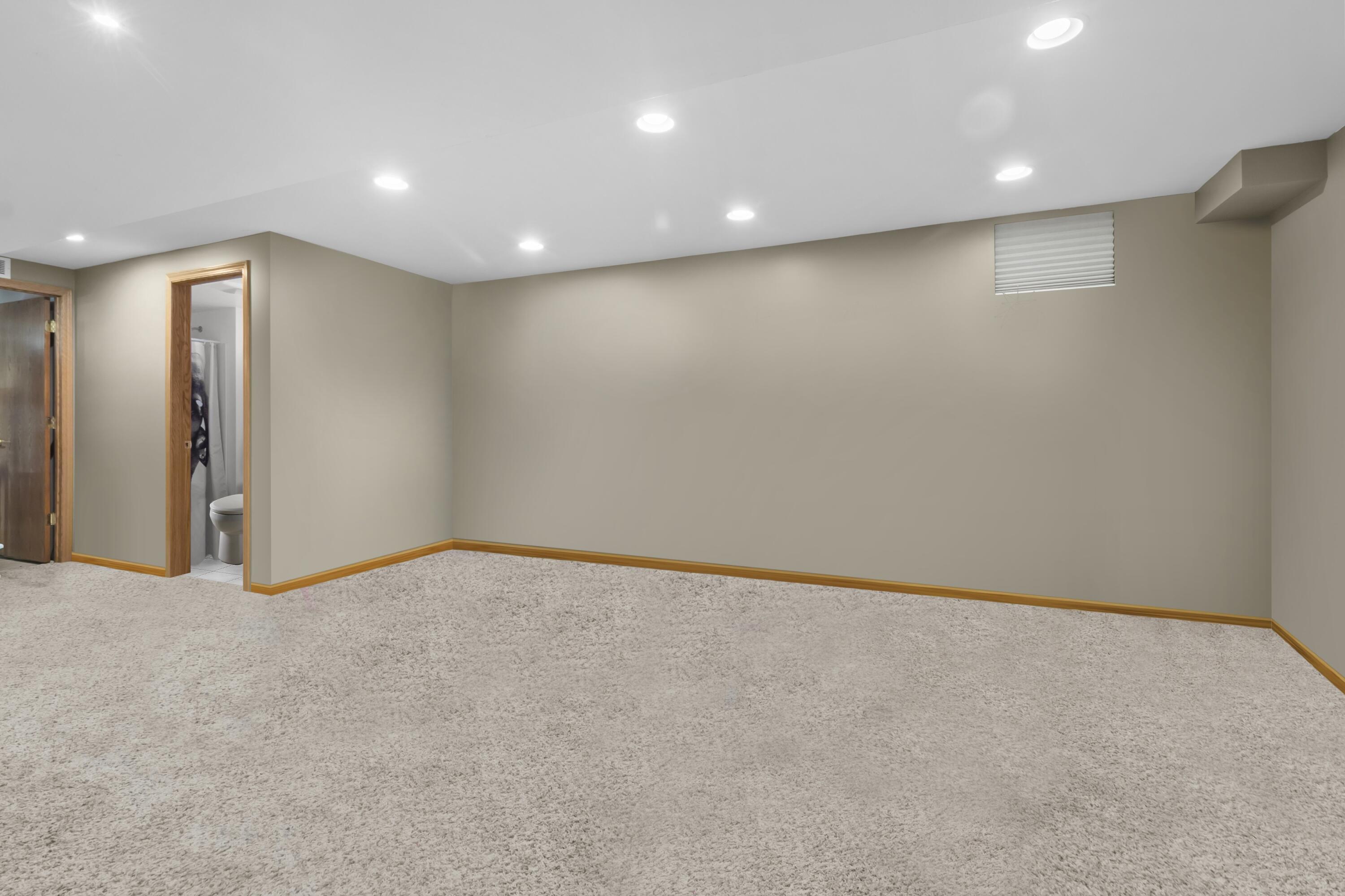 7970 Summit Drive Delavan, WI 53115 - Photo 27 of 40 SummitDrDelavan00042