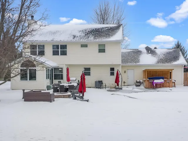 $539,900 | 7970 Summit Drive, Delavan, WI 53115