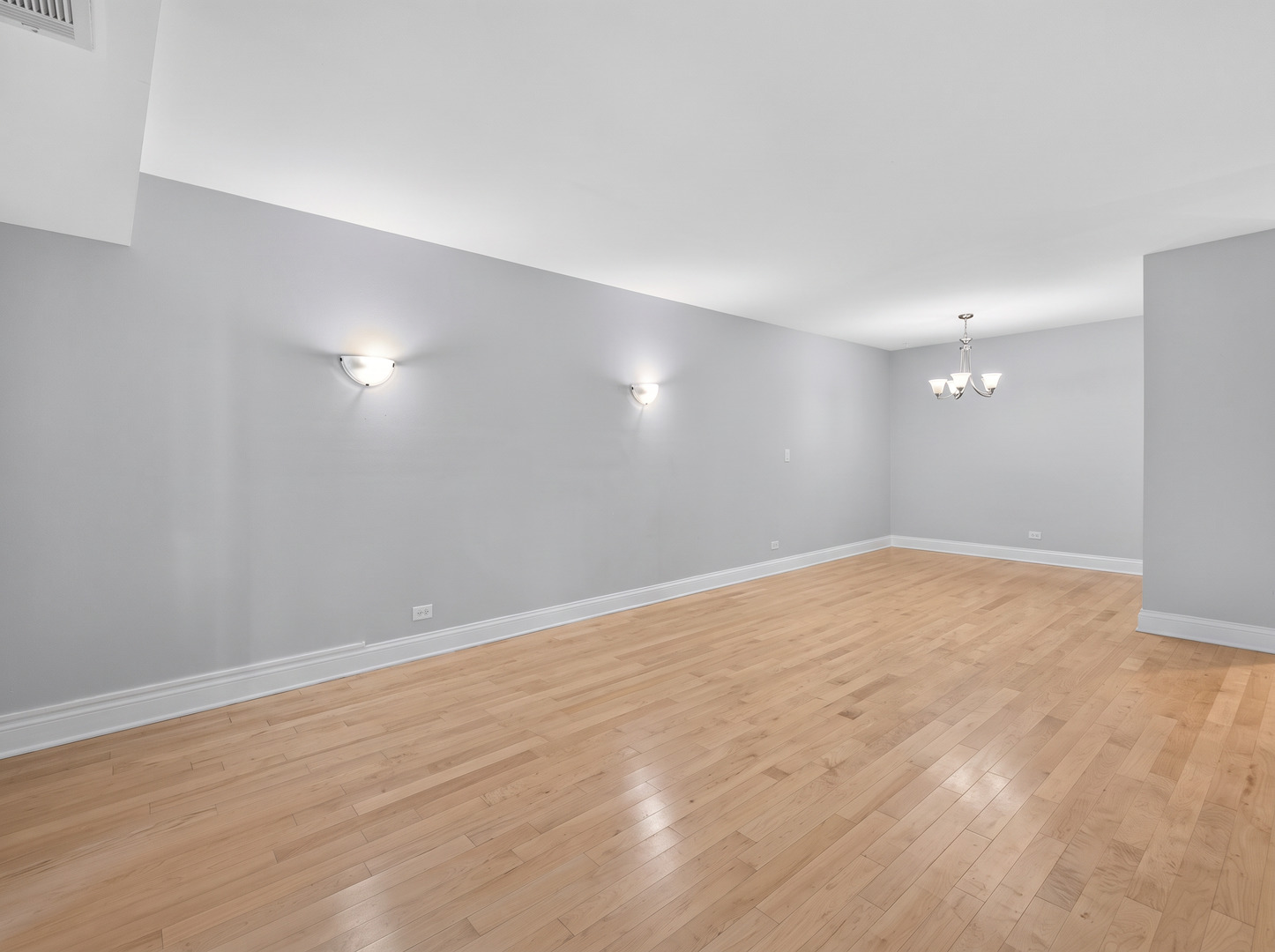 502 West Huntington Commons Road, Unit 241 Mount Prospect, IL 60056 - Photo 7 of 25 Gallery Image 7