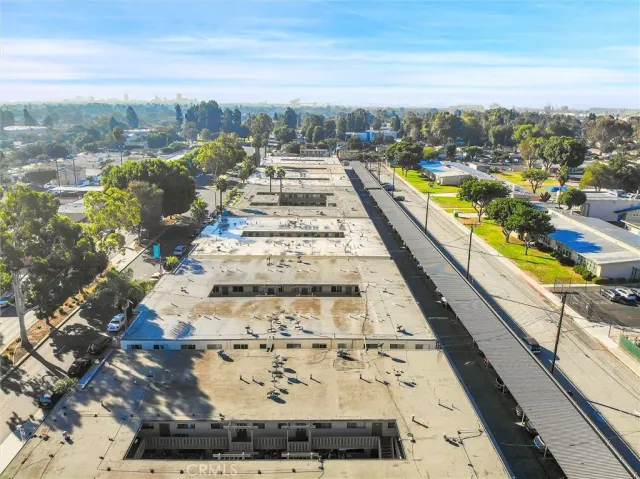 a view of an outdoor space