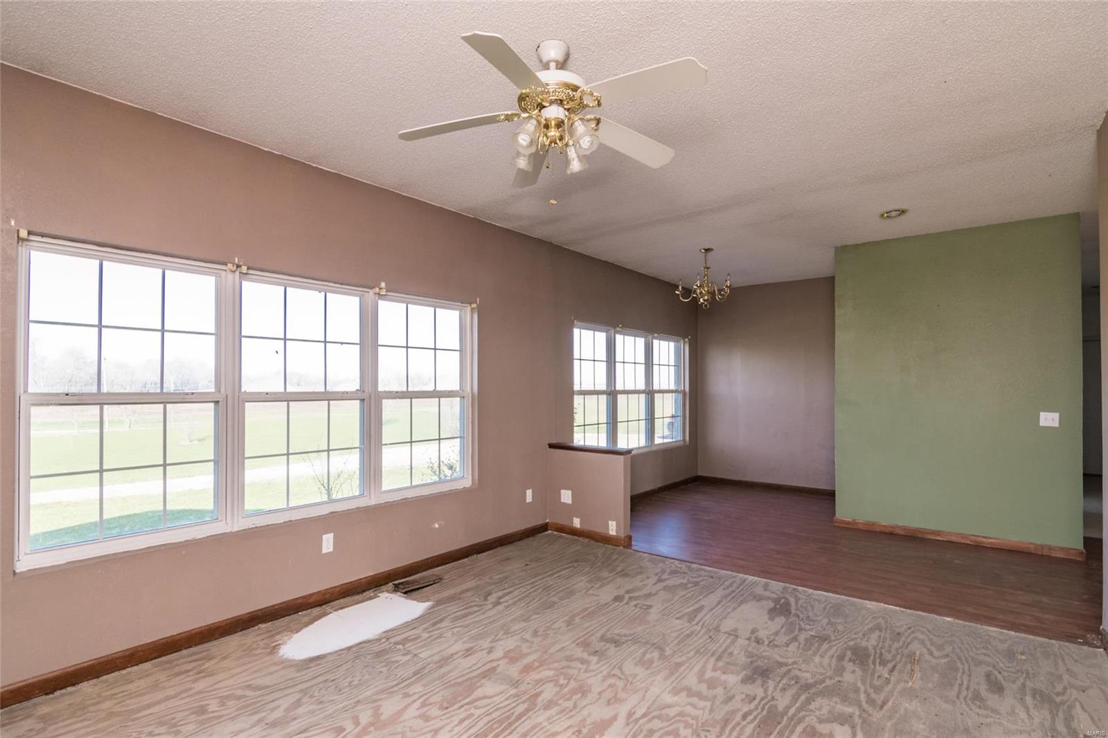 5260 Columbia Road Edwardsville, IL 62025 - Photo 5 of 38