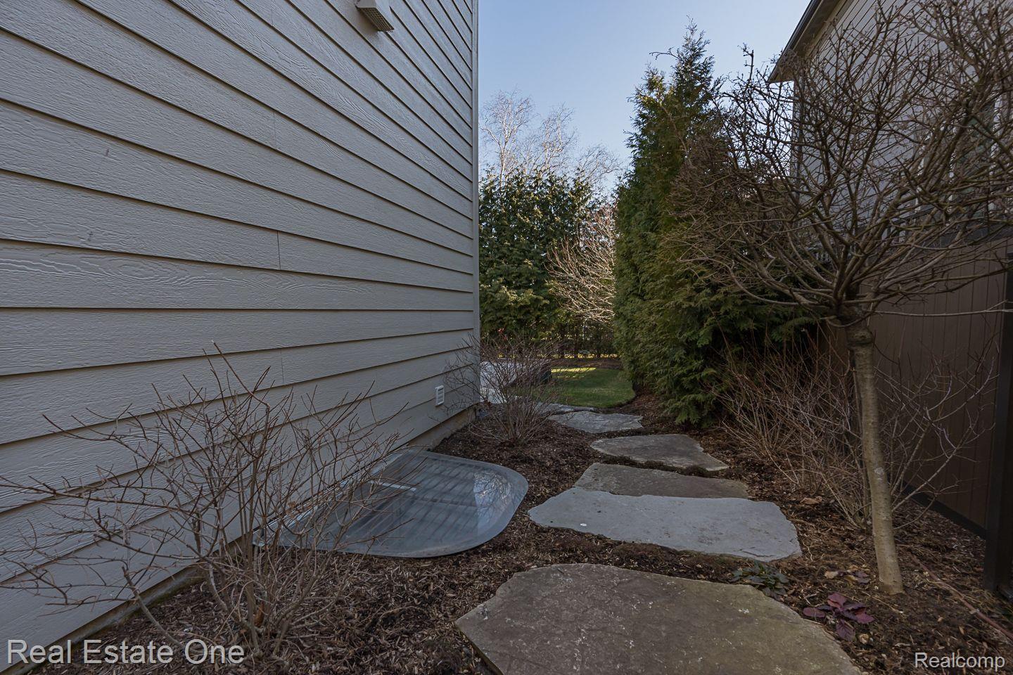 725 Renshaw Street Rochester, MI 48307 - Photo 41 of 47 Gallery Image 41