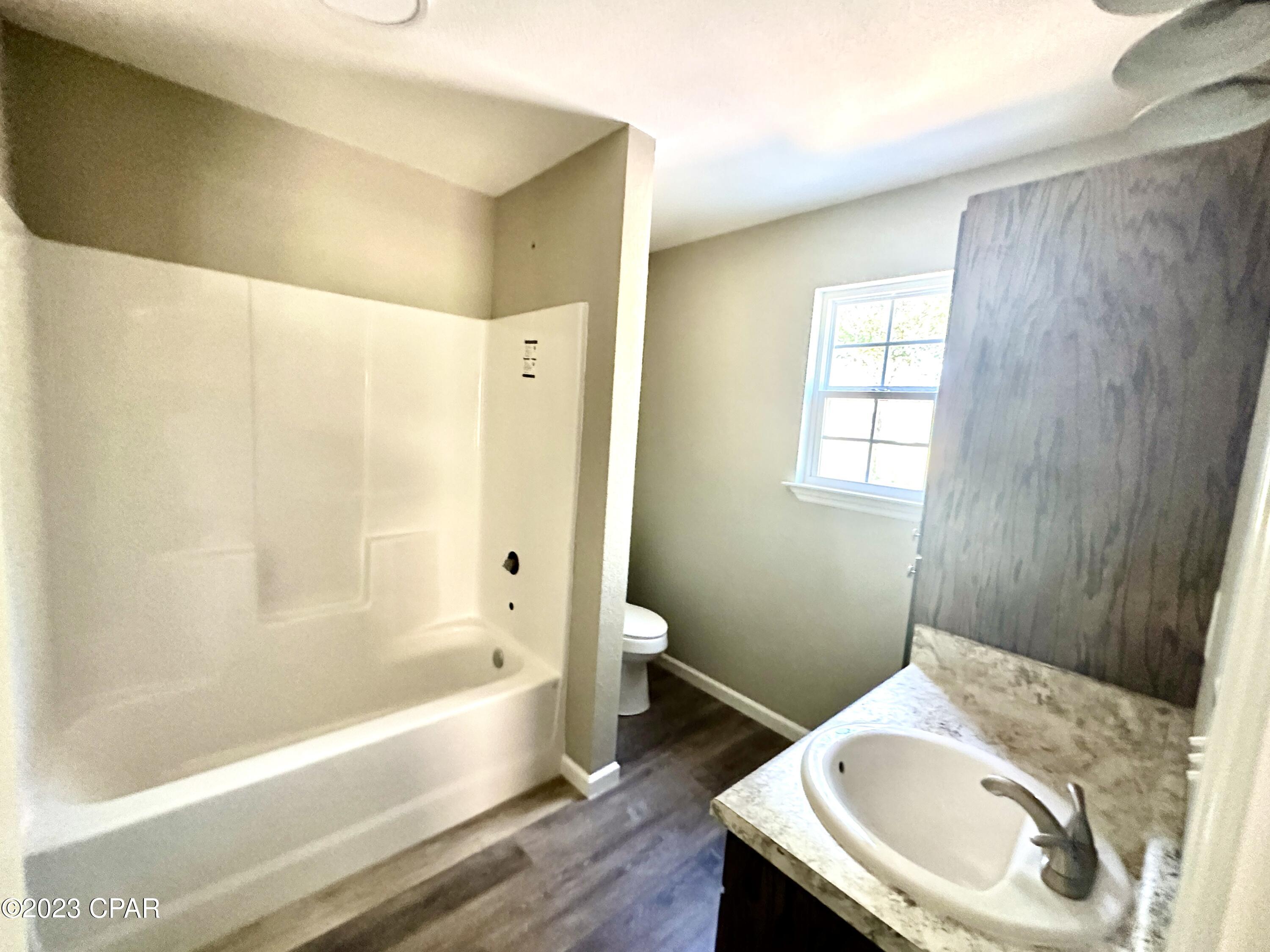 6689 Grande Oak Loop Grand Ridge, FL 32442 - Photo 13 of 19 Gallery Image 13