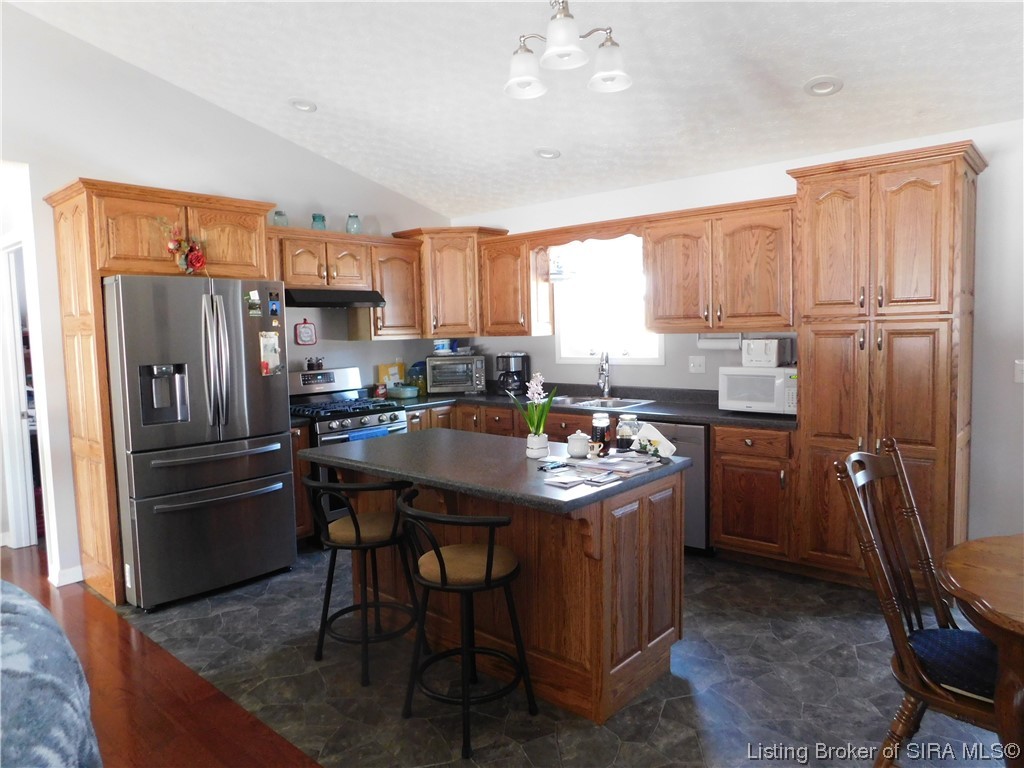 3970 East Canton Road Salem, IN 47167 - Photo 8 of 22