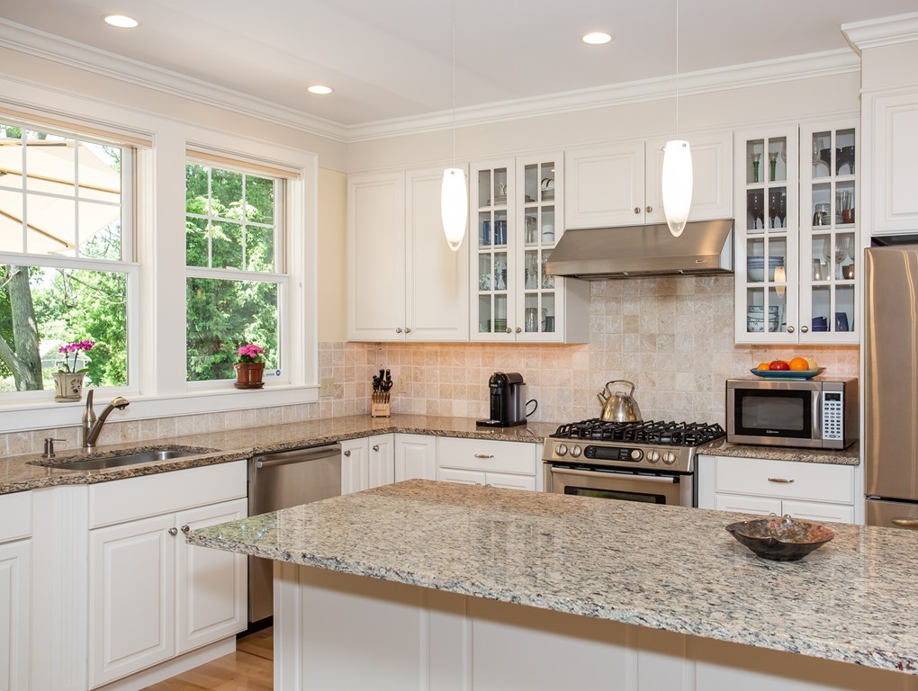 151 Amity Street, Unit 4 Amherst, MA 01002 - Photo 18 of 40 Gallery Image 18