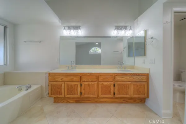 $705,000 | 30993 Wellington Circle, Temecula, CA 92591