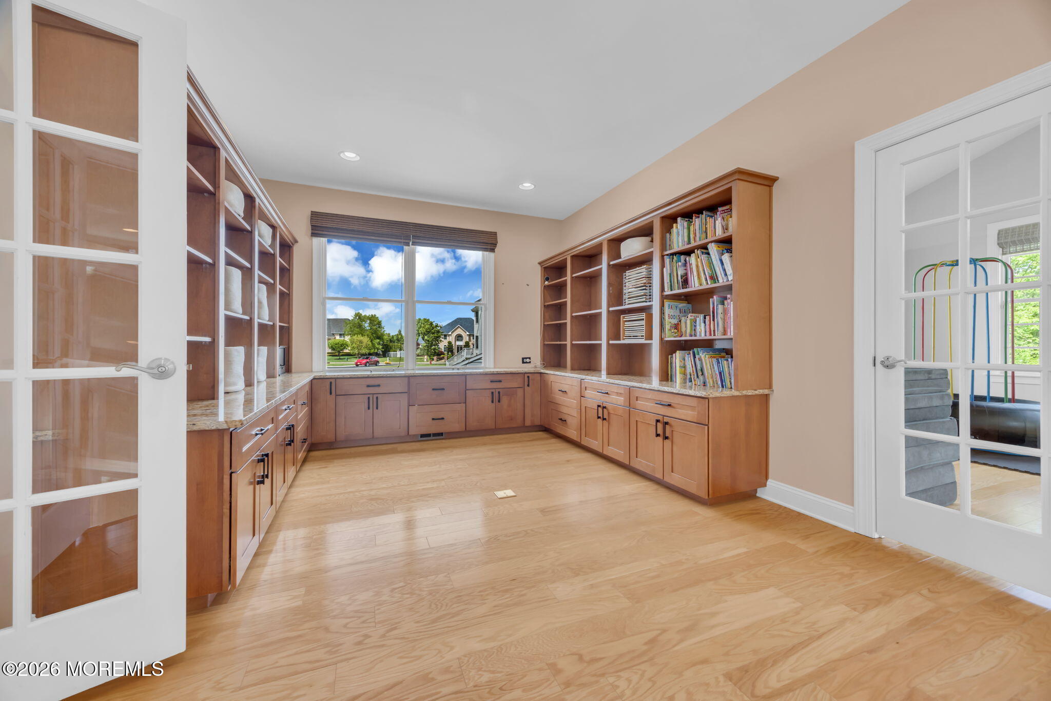 27 Hanging Rock Road Freehold, NJ 07728 - Photo 20 of 66 17-web-or-mls-2M1A5205