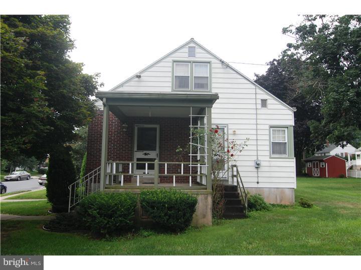103 Lee Avenue Reading, PA 19607 - Photo 3 of 24