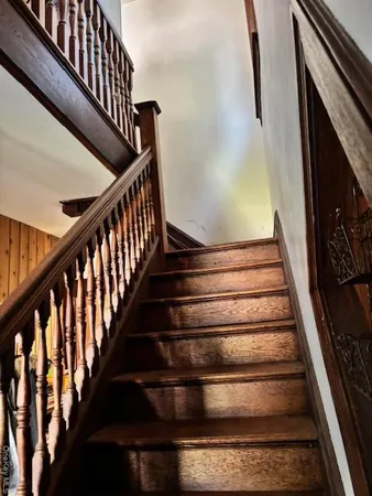 a view of entryway