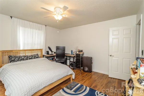 $564,900 | 5164 Olde School Drive, Unit 44, Hickory, NC 28602