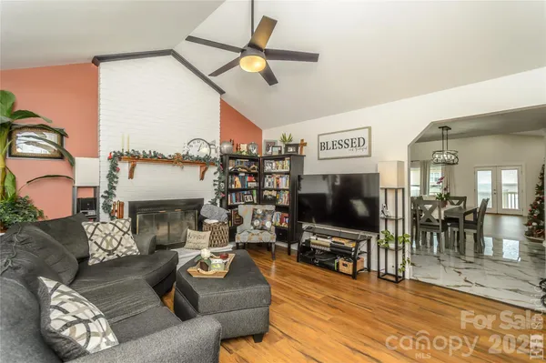 $564,900 | 5164 Olde School Drive, Unit 44, Hickory, NC 28602