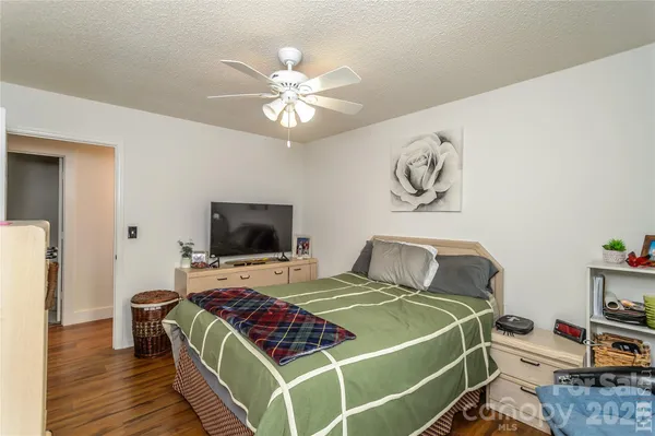 $564,900 | 5164 Olde School Drive, Unit 44, Hickory, NC 28602