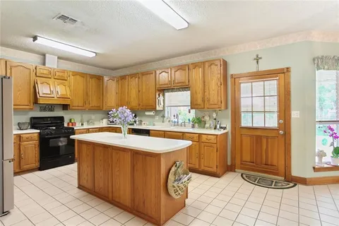 $365,000 | 330 St Nicholas Street, Luling, LA 70070