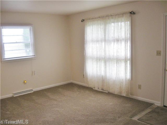 532 Forrest Street High Point, NC 27262 - Photo 2 of 10 Living Room.