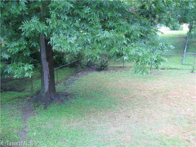 532 Forrest Street High Point, NC 27262 - Photo 10 of 10 Yard/Garden.