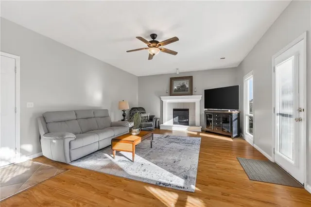 $368,000 | 1423 Northeast 102nd Terrace, Kansas City, MO 64155