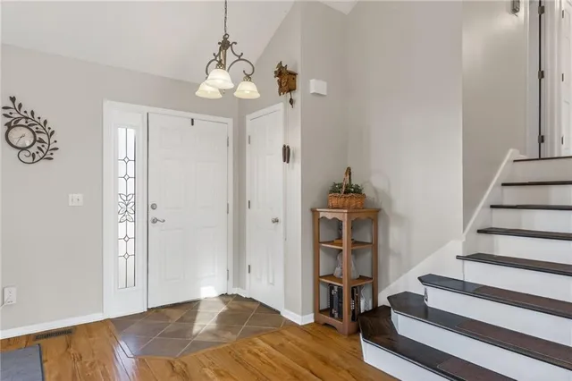 $368,000 | 1423 Northeast 102nd Terrace, Kansas City, MO 64155