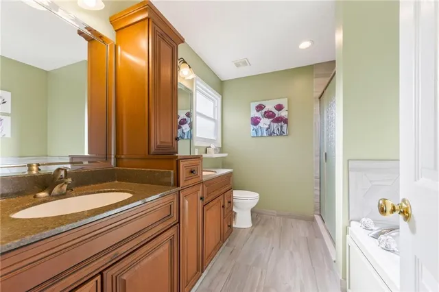 $368,000 | 1423 Northeast 102nd Terrace, Kansas City, MO 64155