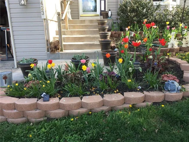 $368,000 | 1423 Northeast 102nd Terrace, Kansas City, MO 64155