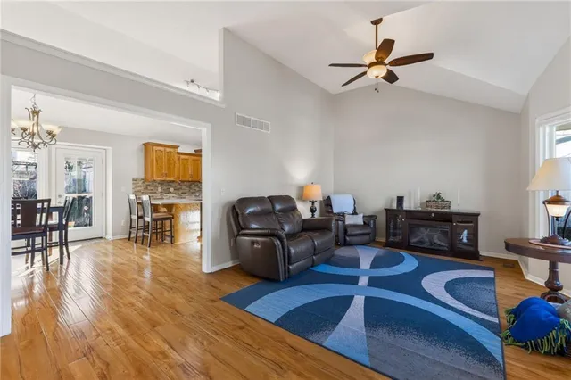 $368,000 | 1423 Northeast 102nd Terrace, Kansas City, MO 64155