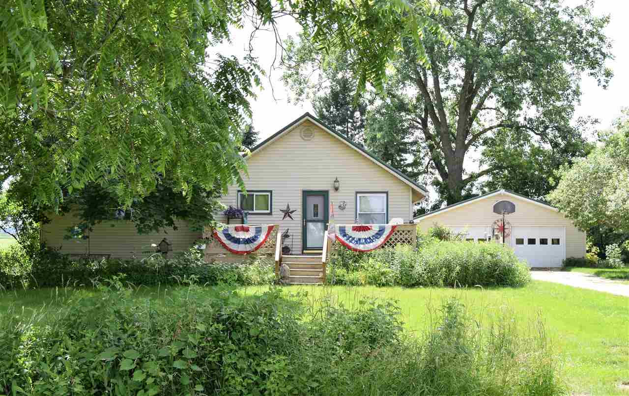 4716 South Loomis Road Shepherd, MI 48883 - Photo 2 of 23 1863830-1.JPG