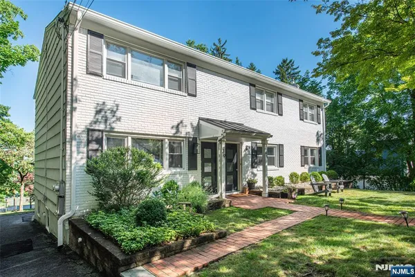 $3,900 | 39-41 Park, Unit 1, Caldwell, NJ 07006