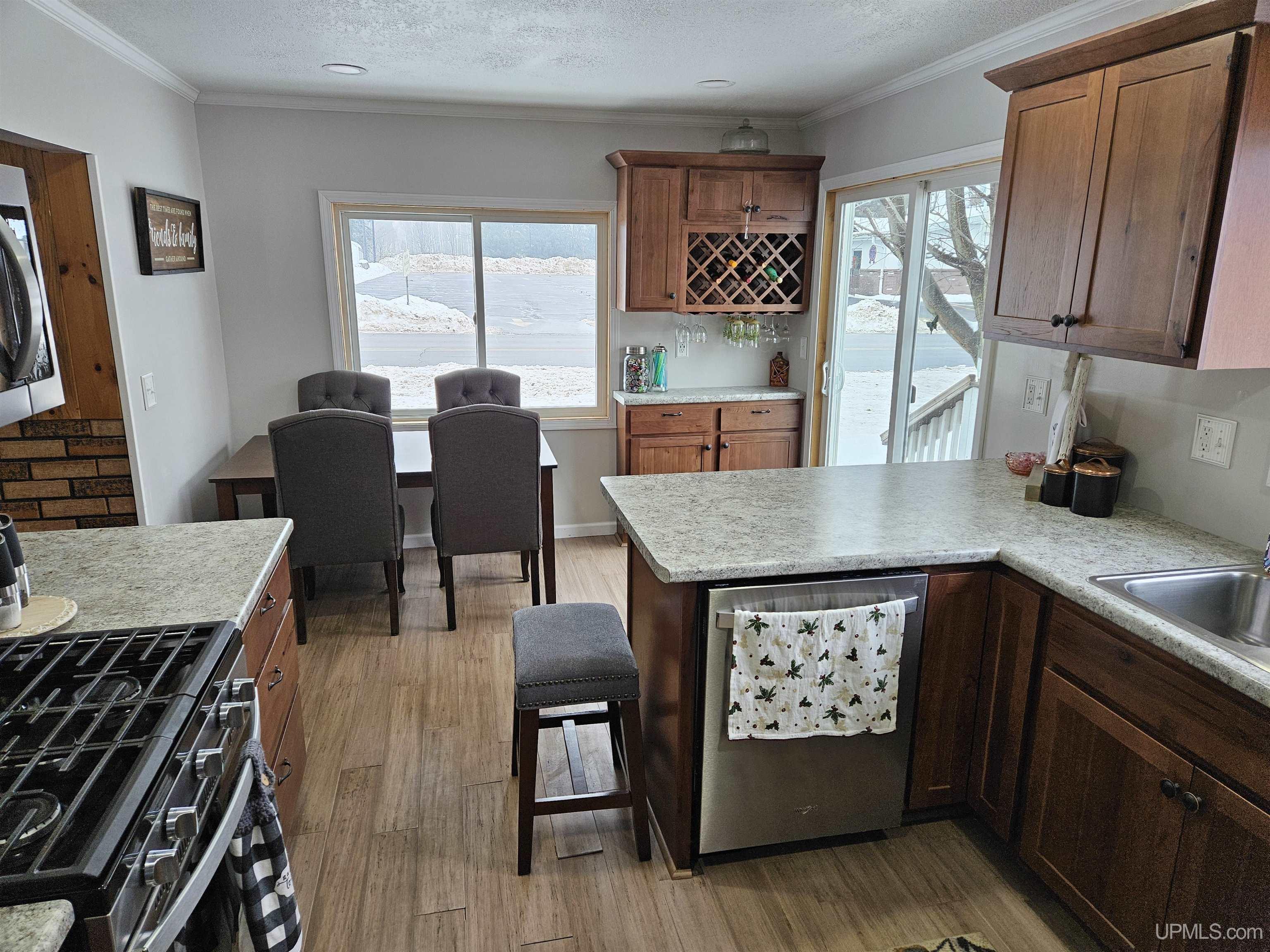 W601 County Road North Niagara, WI 54151 - Photo 5 of 33