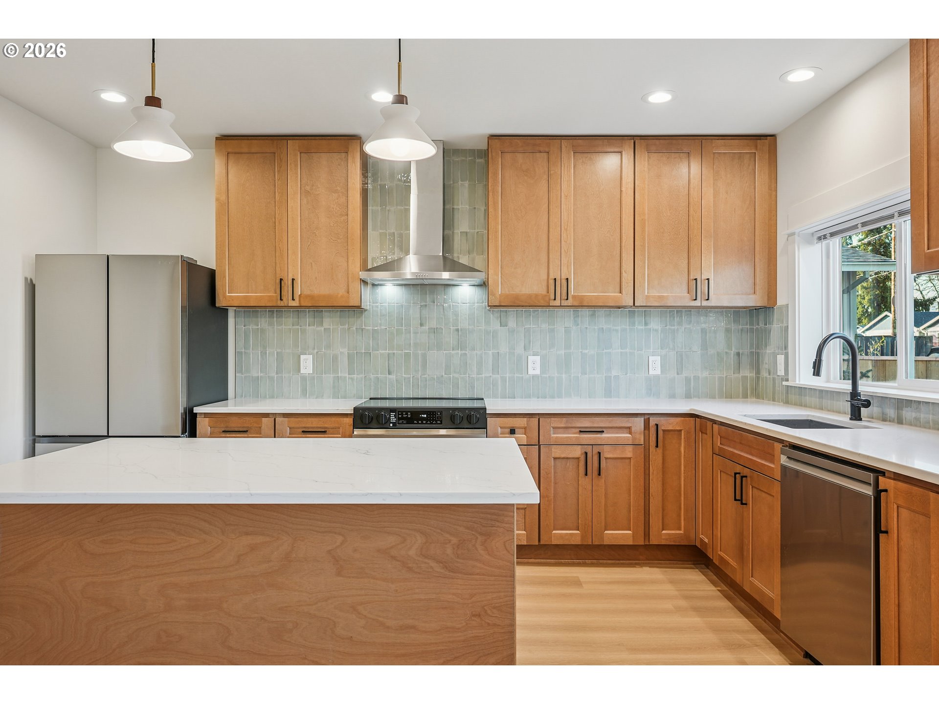 9998 Southeast Amherst Street Clackamas, OR 97015 - Photo 13 of 24