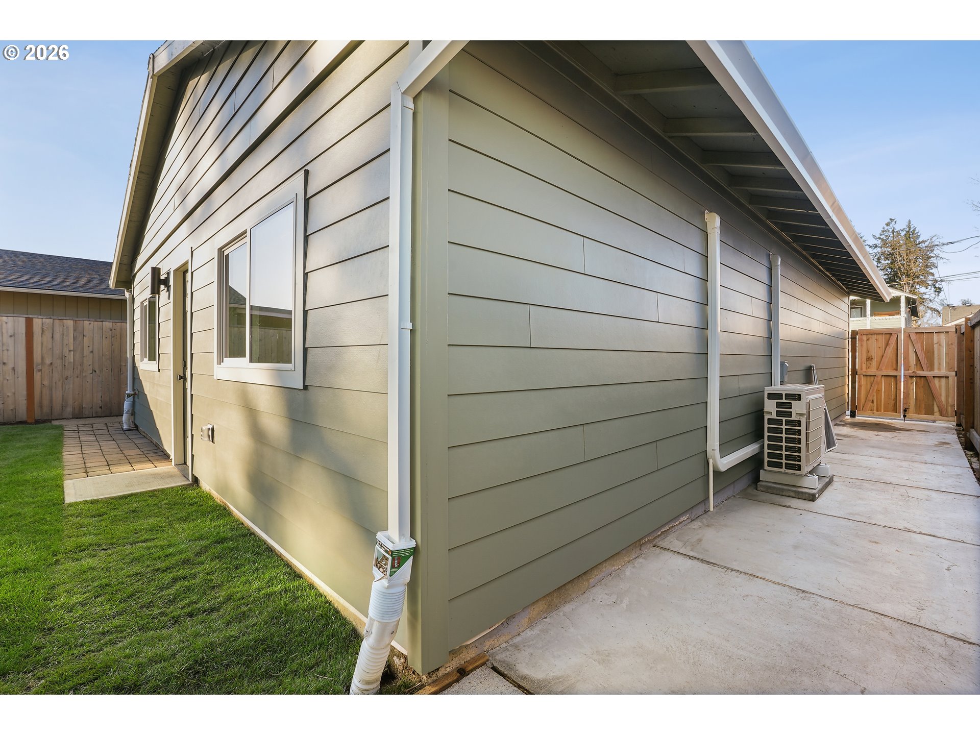 9998 Southeast Amherst Street Clackamas, OR 97015 - Photo 23 of 24