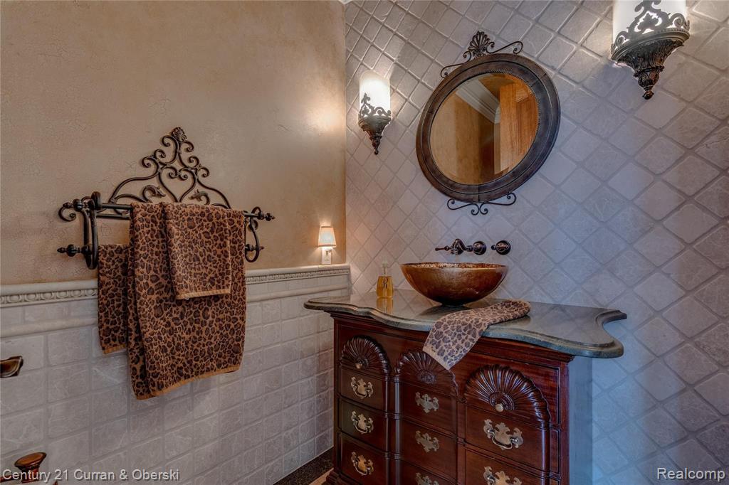 1335 North Livernois Road Rochester Hills, MI 48306 - Photo 3 of 56