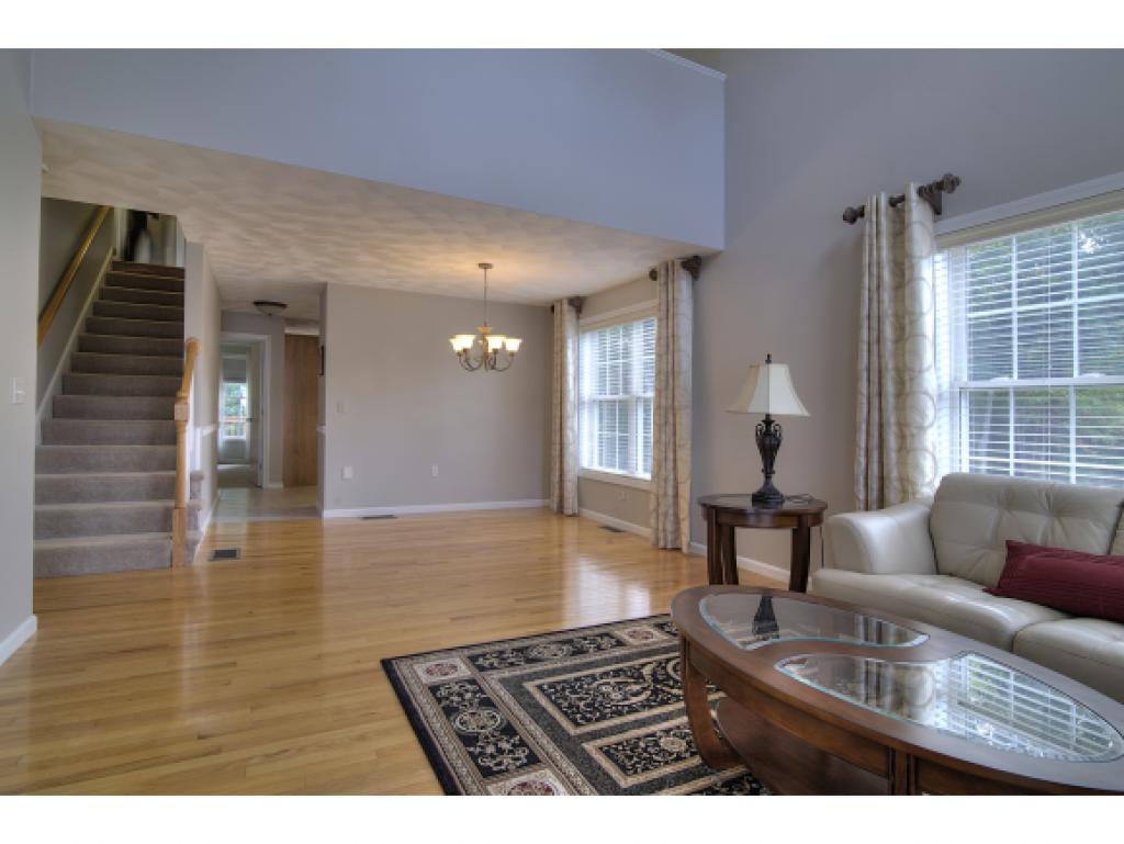 19 Hadleigh Road, Unit 19 Windham, NH 03087 - Photo 11 of 28
