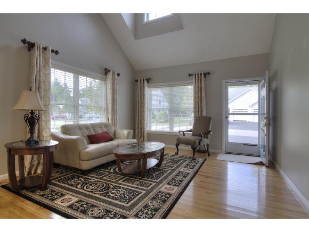 19 Hadleigh Road, Unit 19 Windham, NH 03087 - Photo 13 of 28