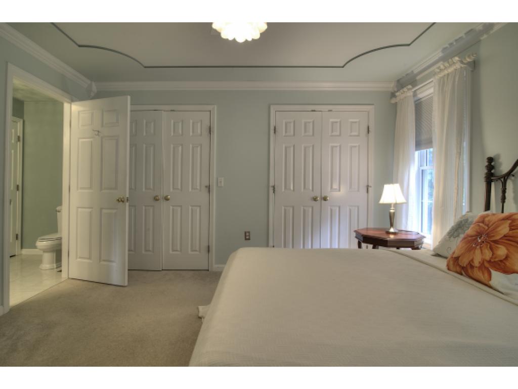 19 Hadleigh Road, Unit 19 Windham, NH 03087 - Photo 16 of 28