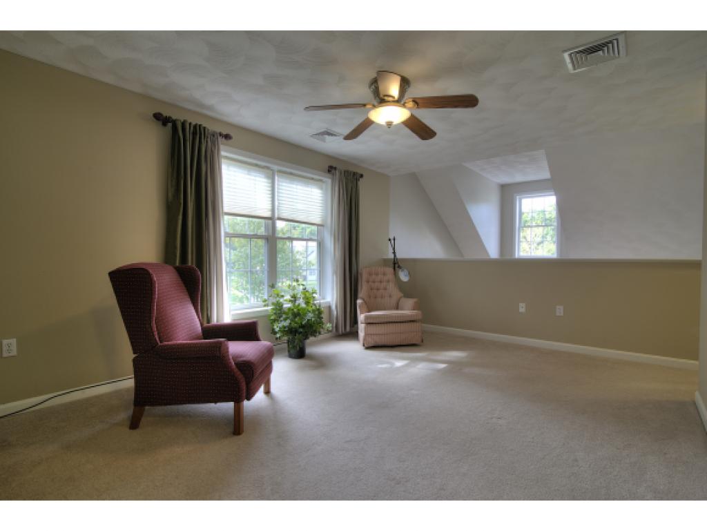 19 Hadleigh Road, Unit 19 Windham, NH 03087 - Photo 19 of 28