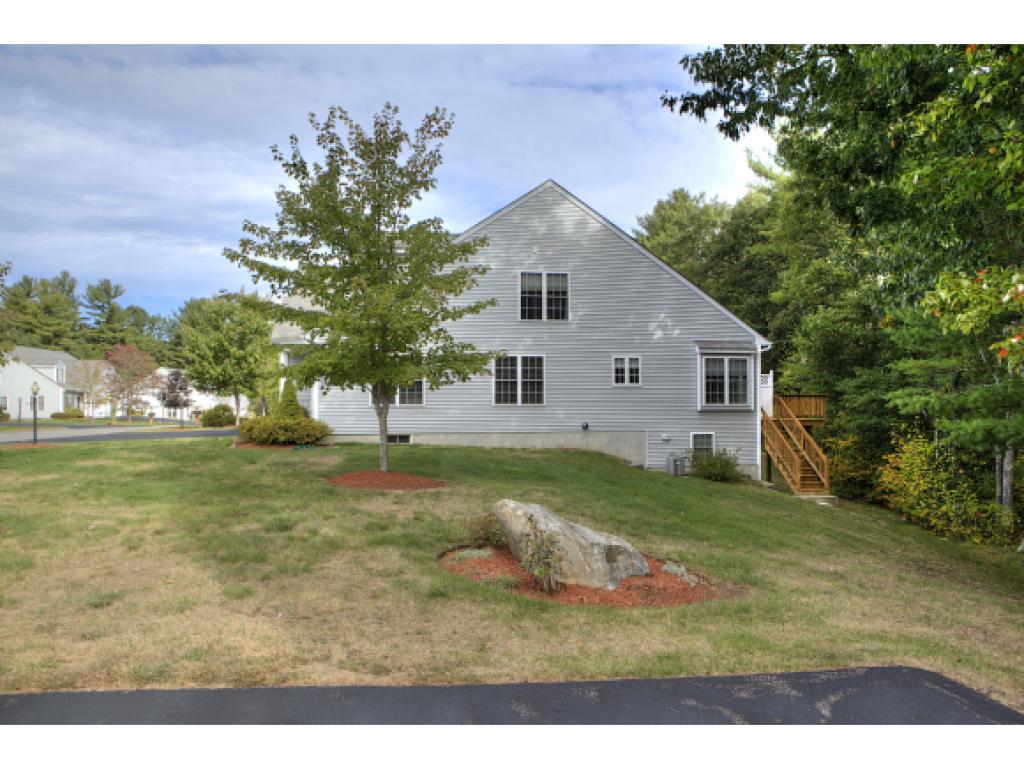 19 Hadleigh Road, Unit 19 Windham, NH 03087 - Photo 3 of 28