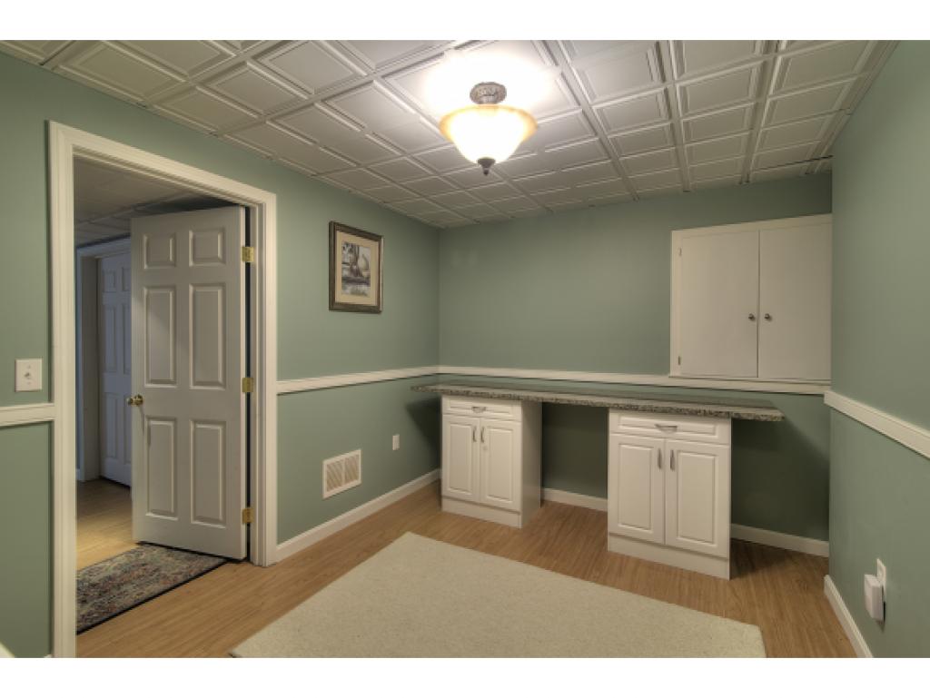 19 Hadleigh Road, Unit 19 Windham, NH 03087 - Photo 24 of 28