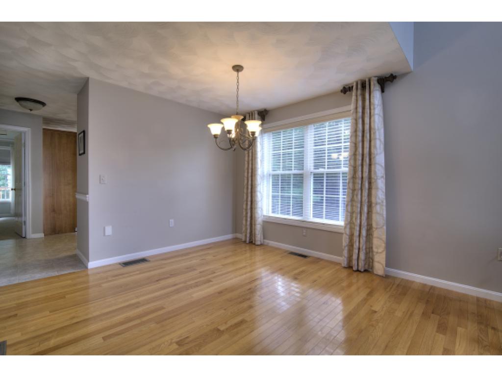 19 Hadleigh Road, Unit 19 Windham, NH 03087 - Photo 10 of 28