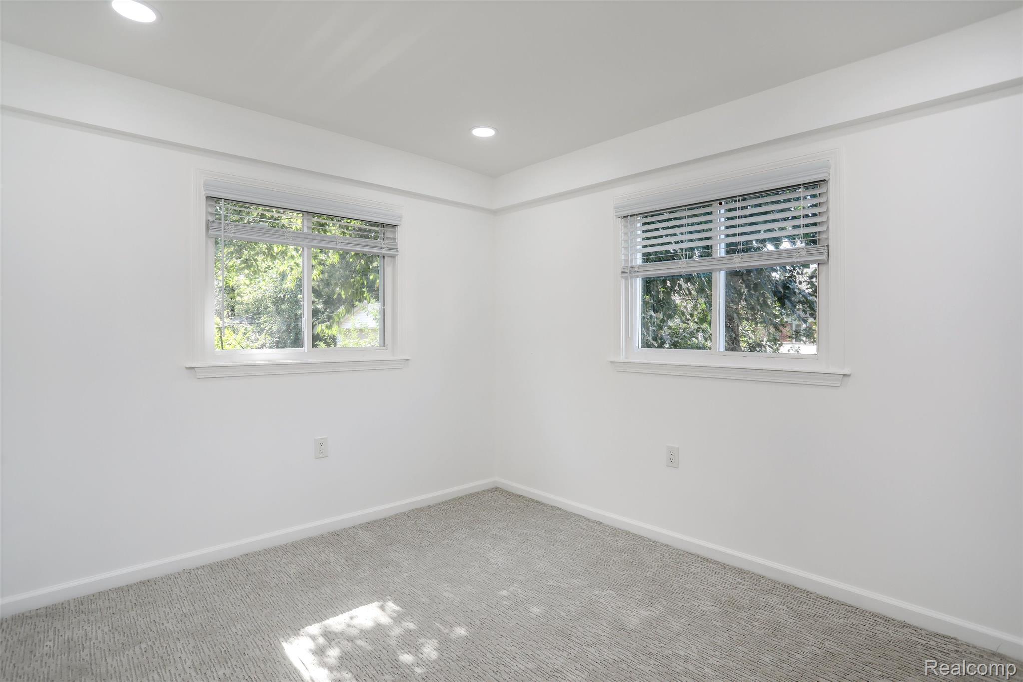8097 Meyers Road Detroit, MI 48228 - Photo 15 of 24 Gallery Image 15