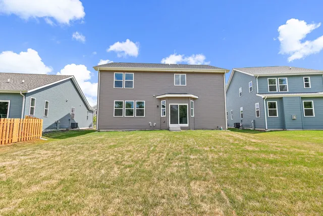 $498,990 | 32006 Savannah Drive, Lakemoor, IL 60051